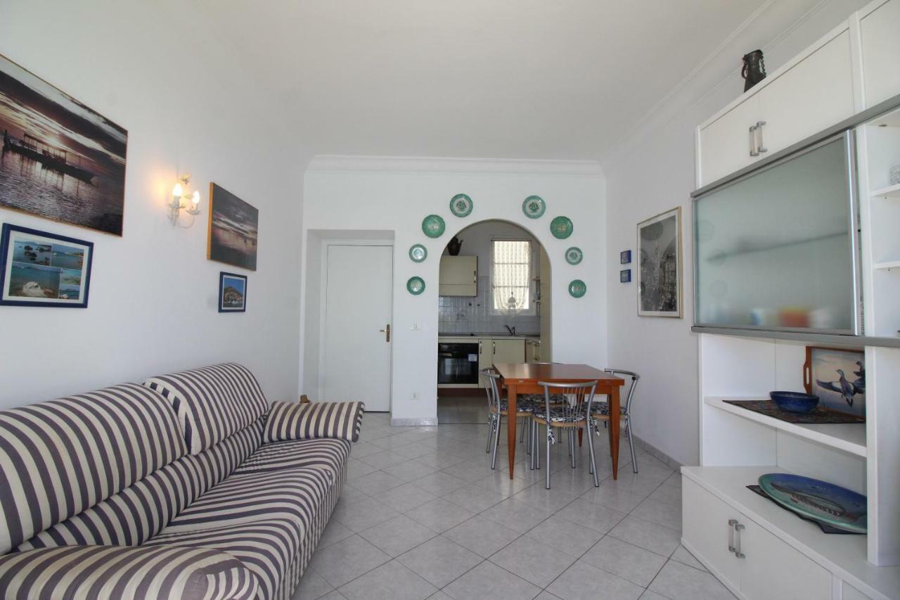 - Electra Vue Mer Balcon Dernier étage *